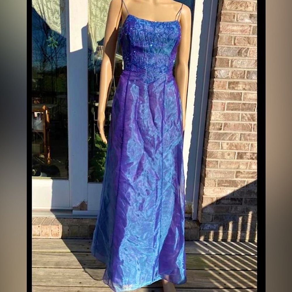 Vintage 90s/Y2K Blue Ombré Beaded Goth Fairycore Prom Dress